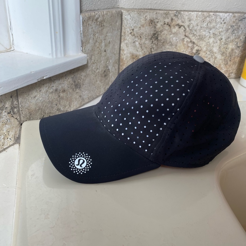 *RARE* Lululemon Seawheeze 2015 Black Baller Hat